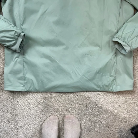 Arc'teryx Men's Mint Green Performance Jacket - Picture 8 of 13